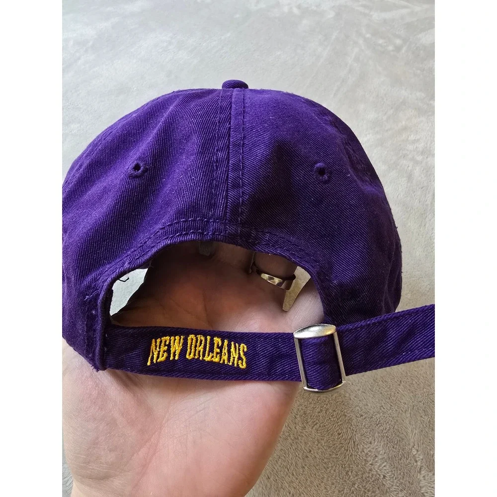 Vintage New Orleans Hornets Hat‎ Cap OSFA Purple Strapback NBA Y2K
